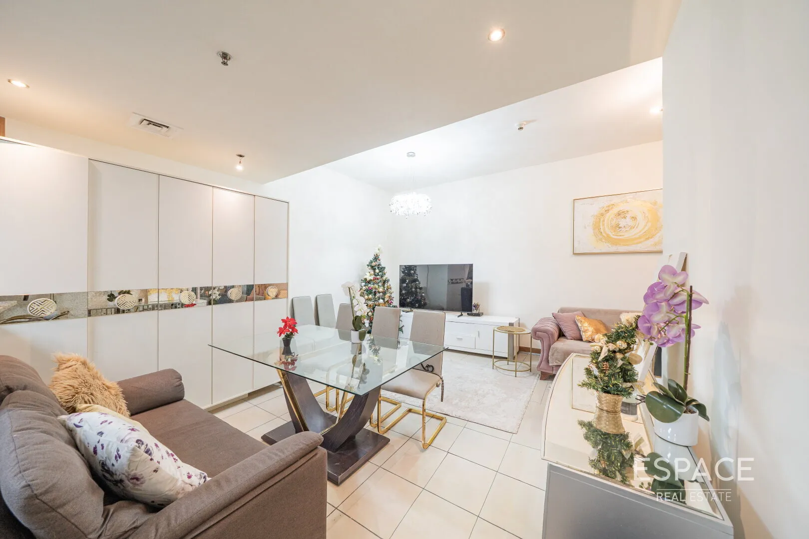 single static gallery