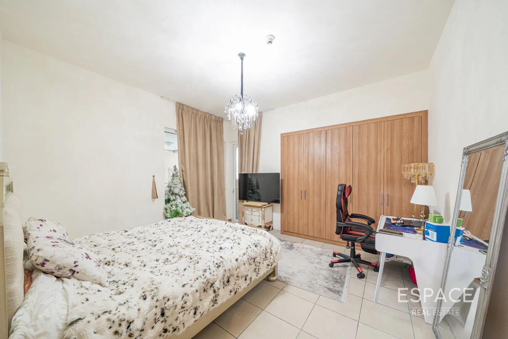 single static gallery