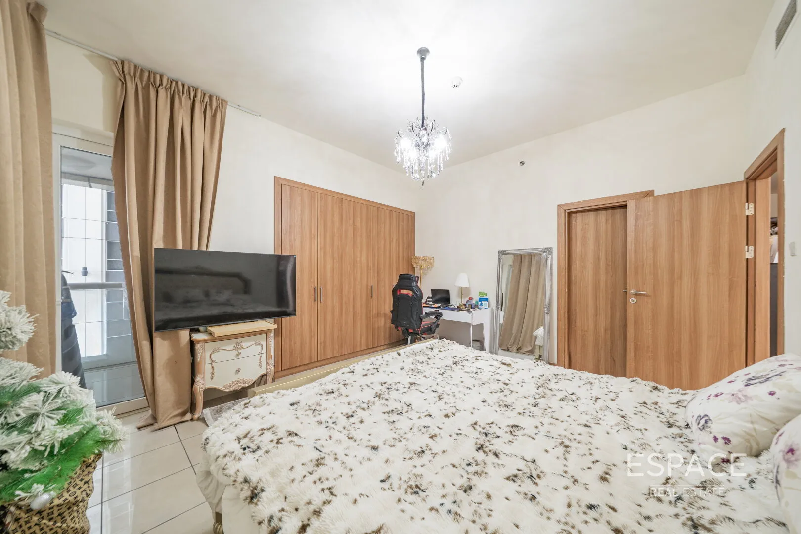 single static gallery