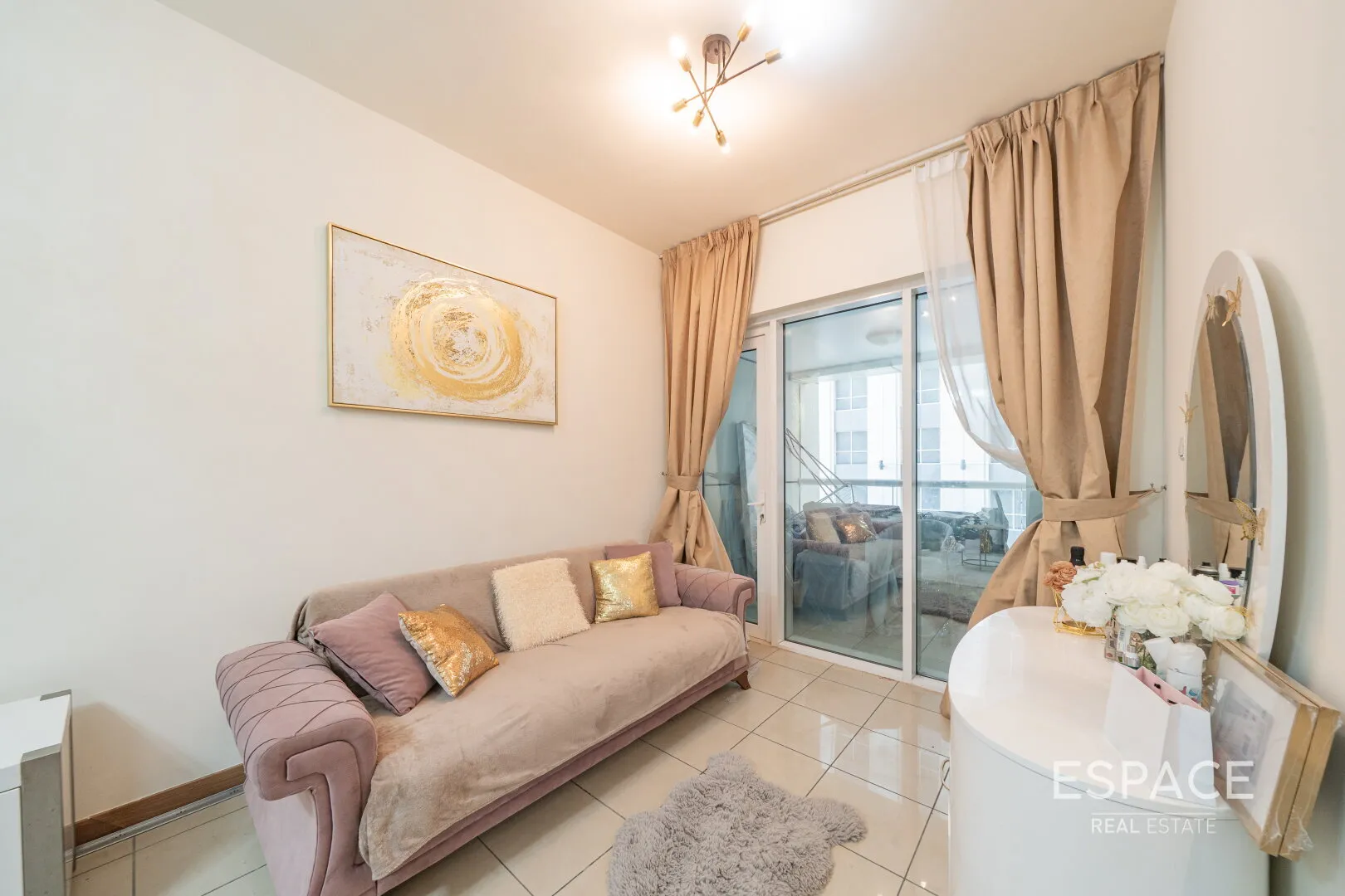 single static gallery