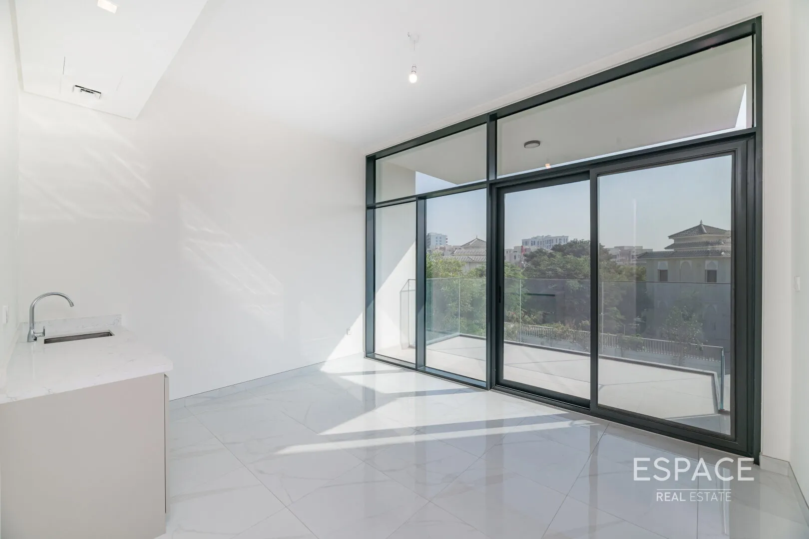 single static gallery