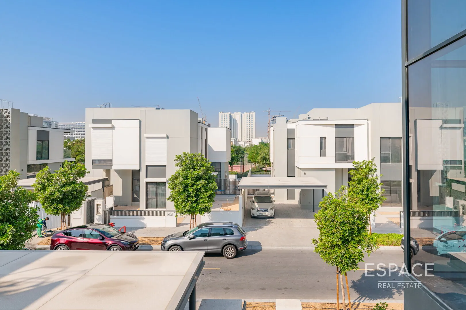 PropertiesGalleryCamera