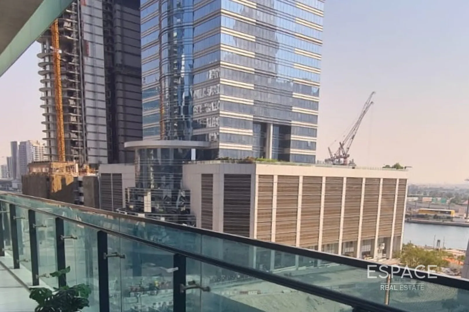 single static gallery