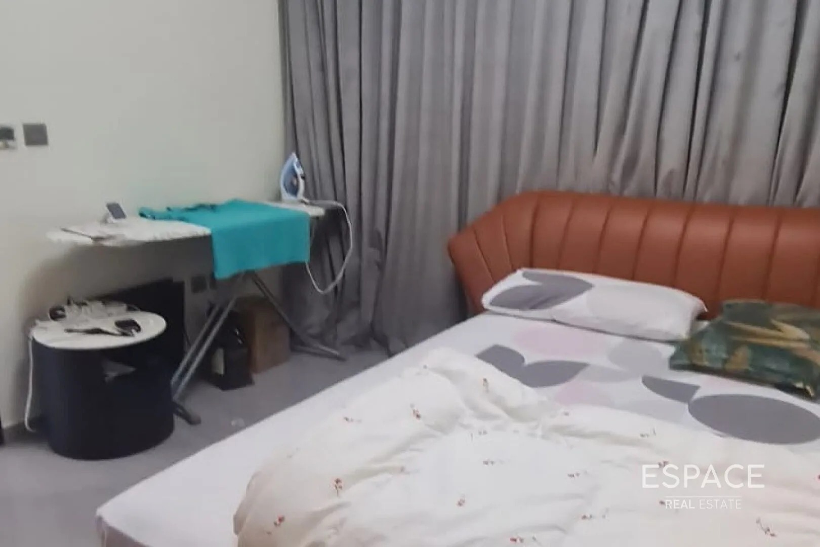 single static gallery