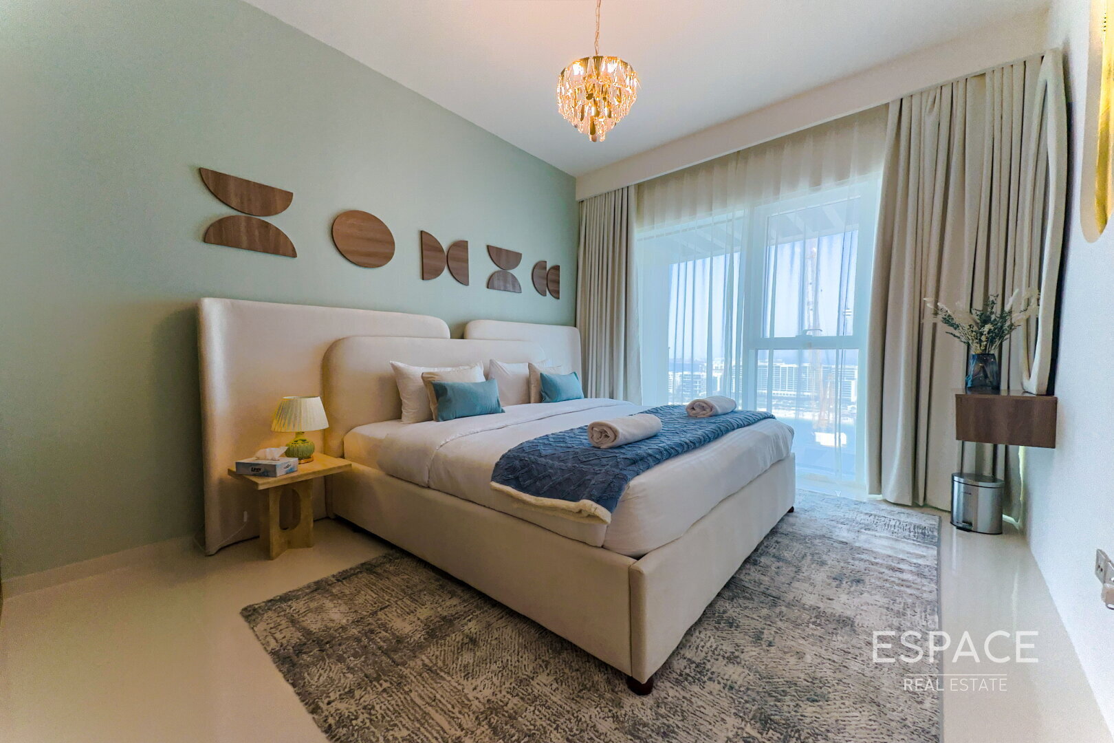 single static gallery