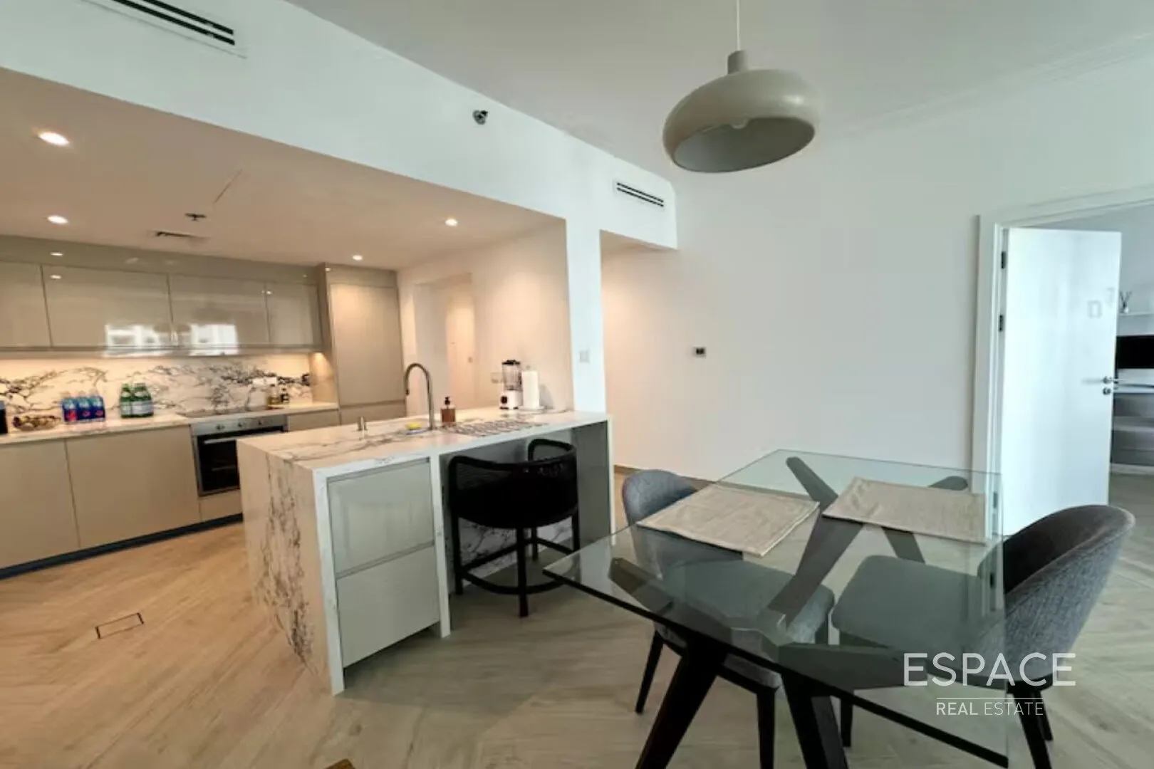 single static gallery