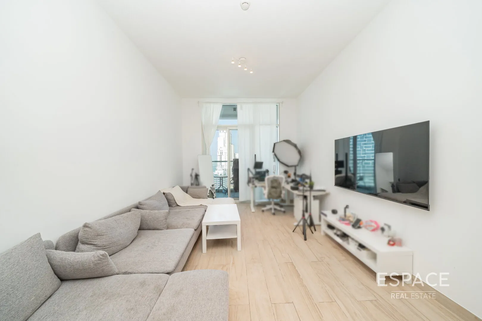 single static gallery