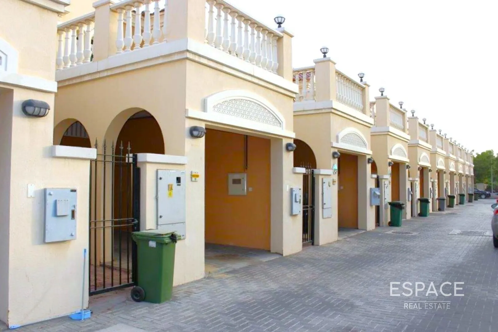 PropertiesGalleryCamera