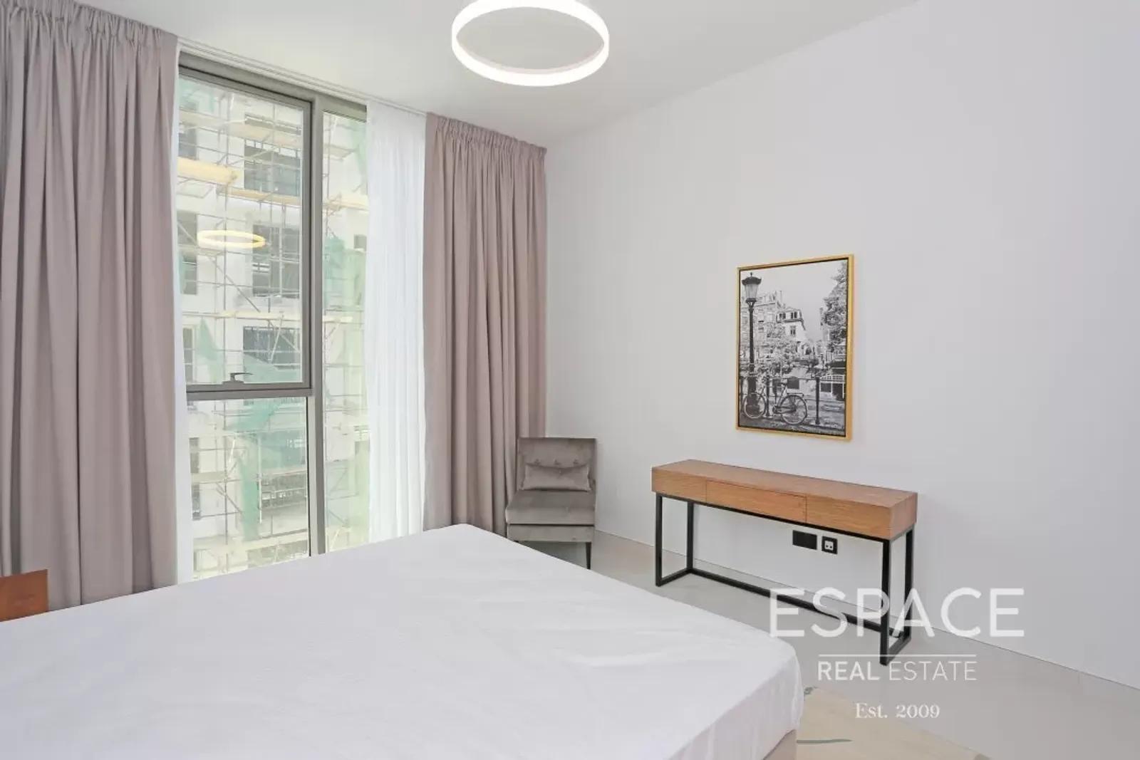PropertiesGalleryCamera