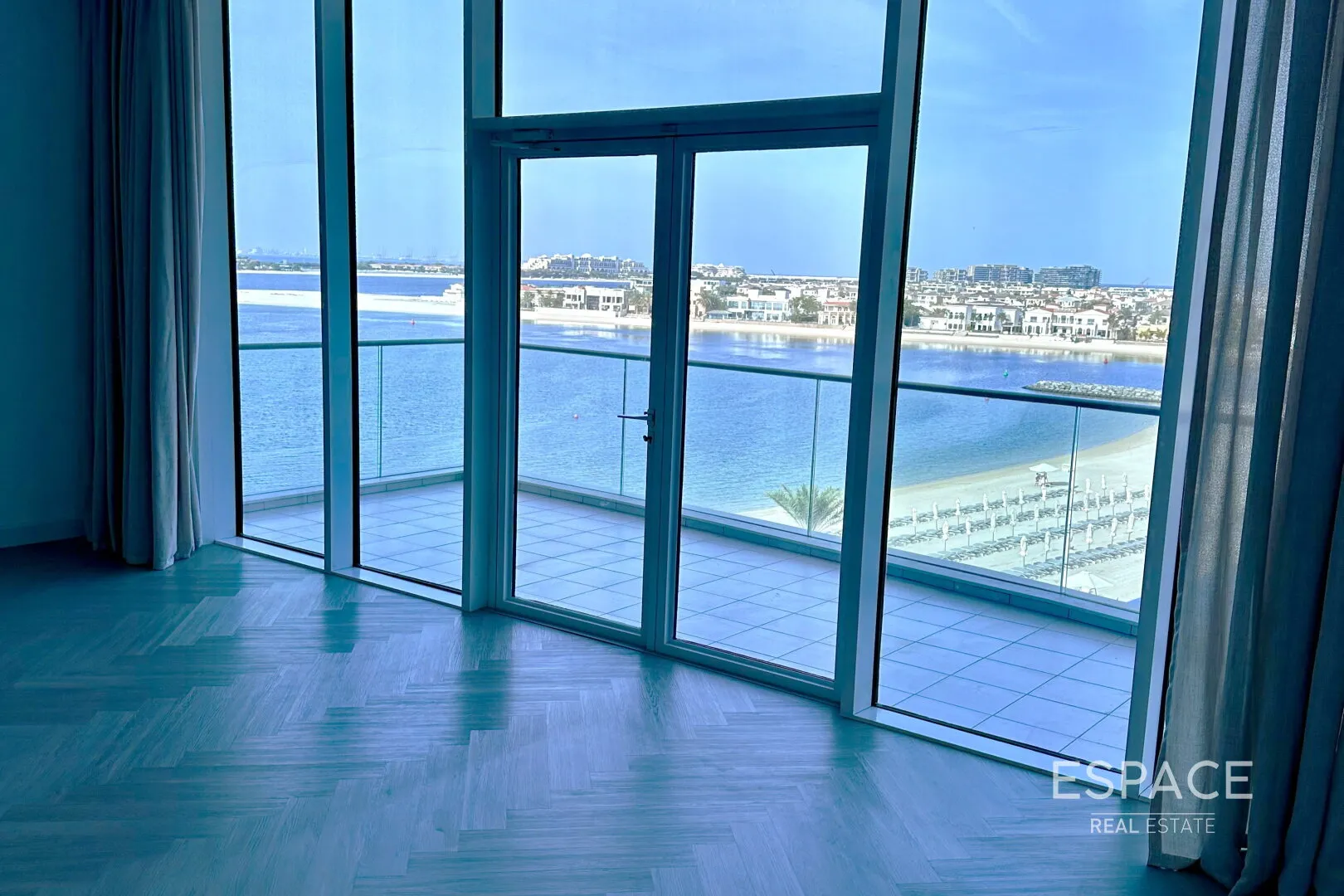 PropertiesGalleryCamera