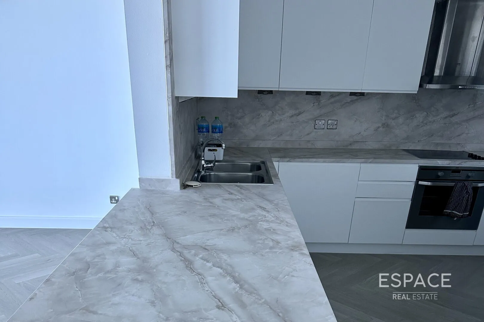 single static gallery