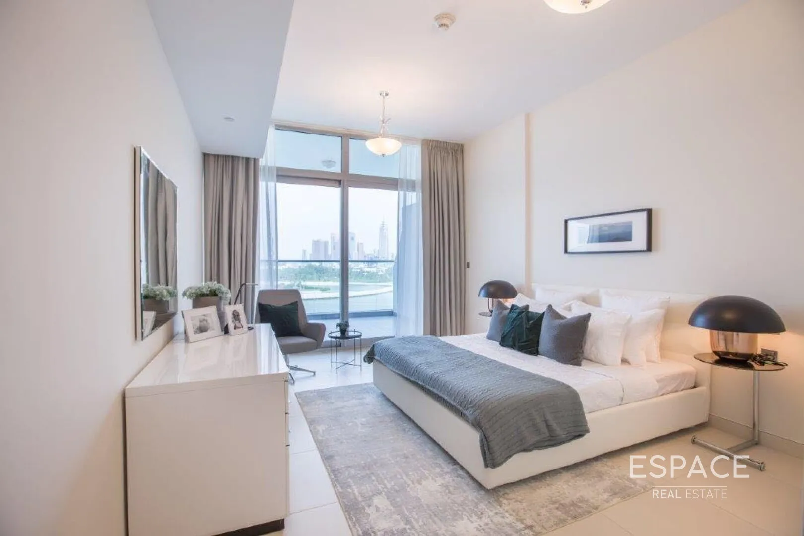 single static gallery