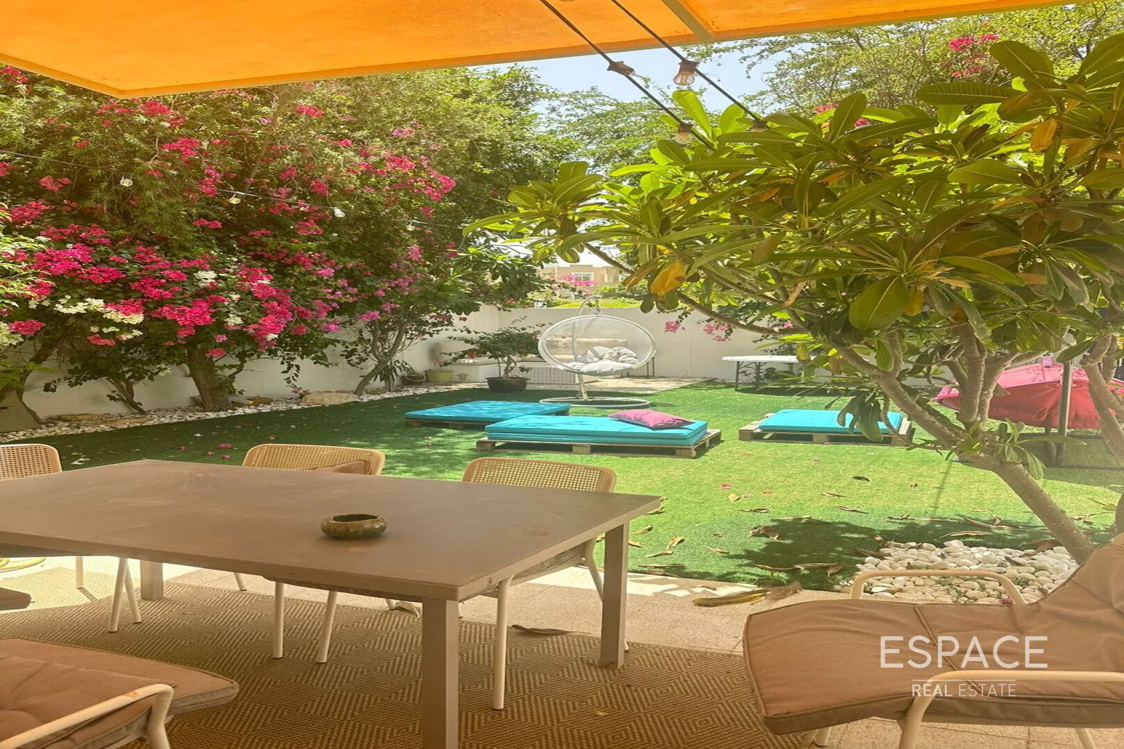 single static gallery