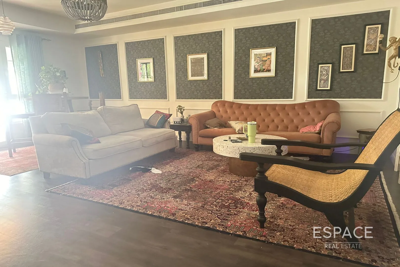 single static gallery