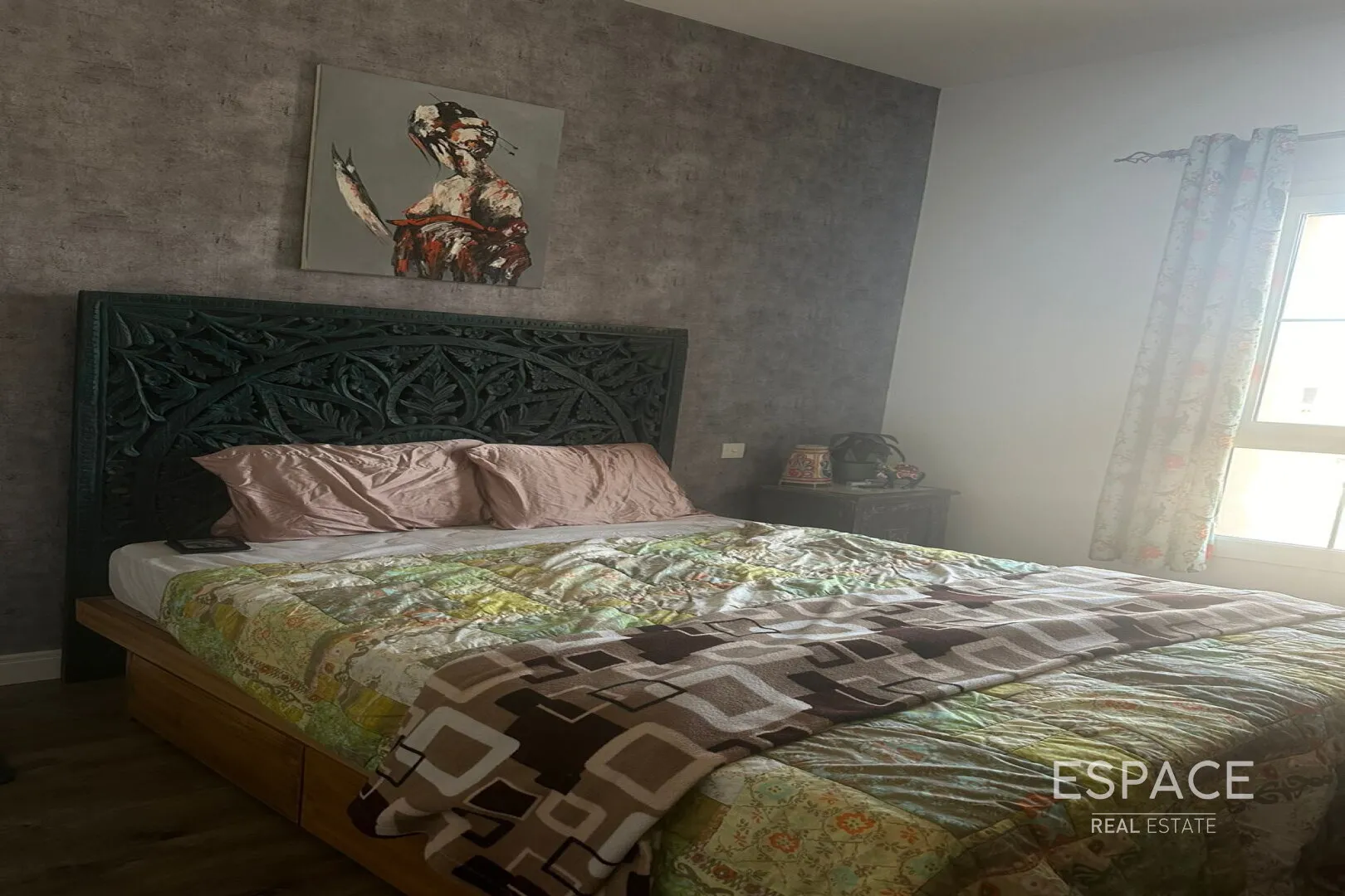 single static gallery