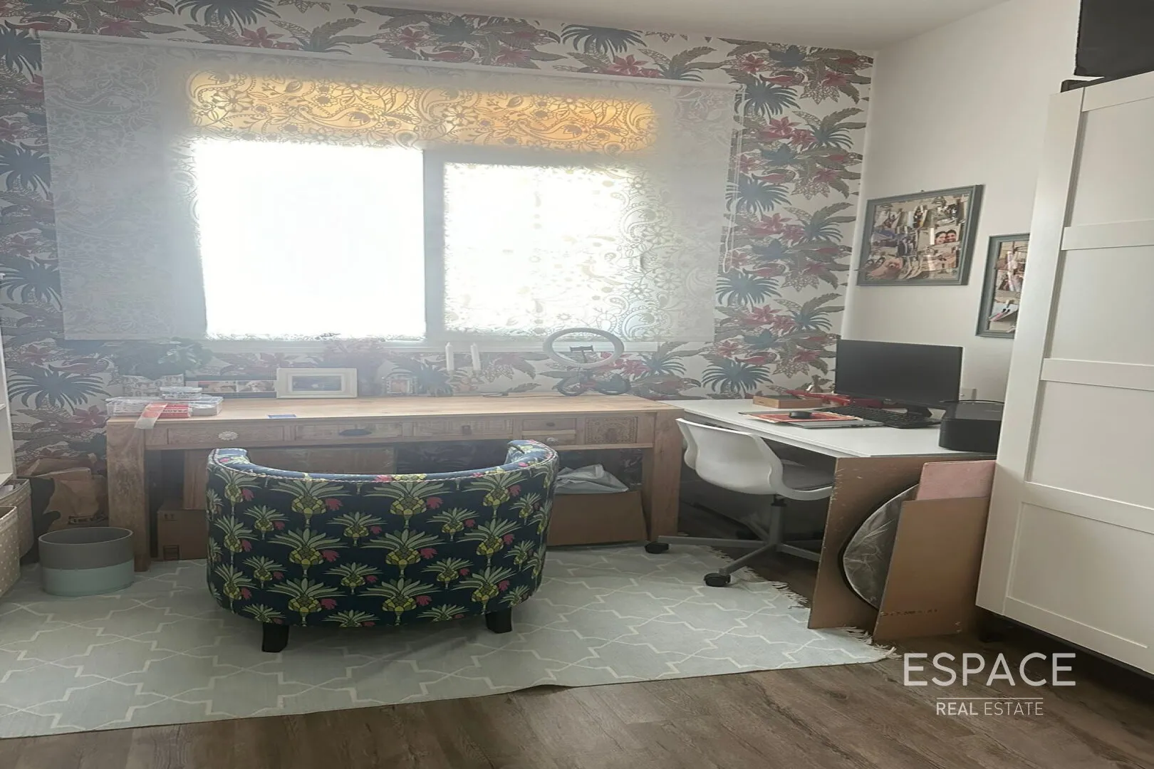 PropertiesGalleryCamera