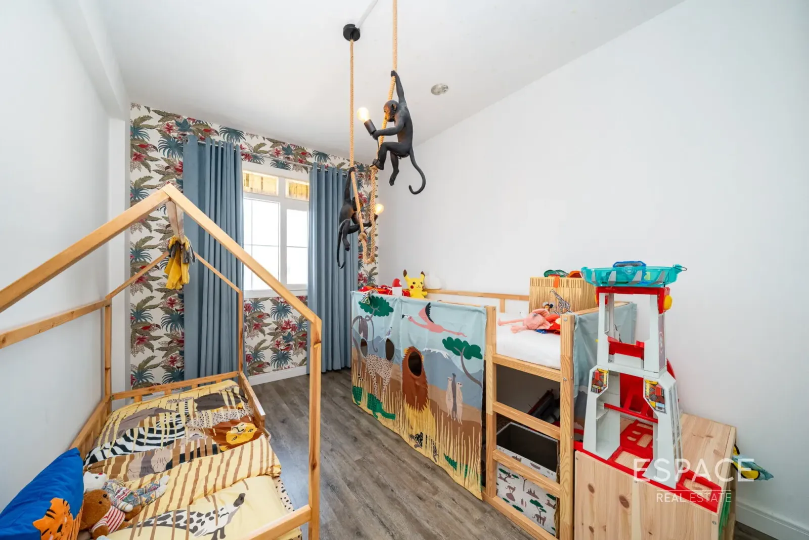 PropertiesGalleryCamera