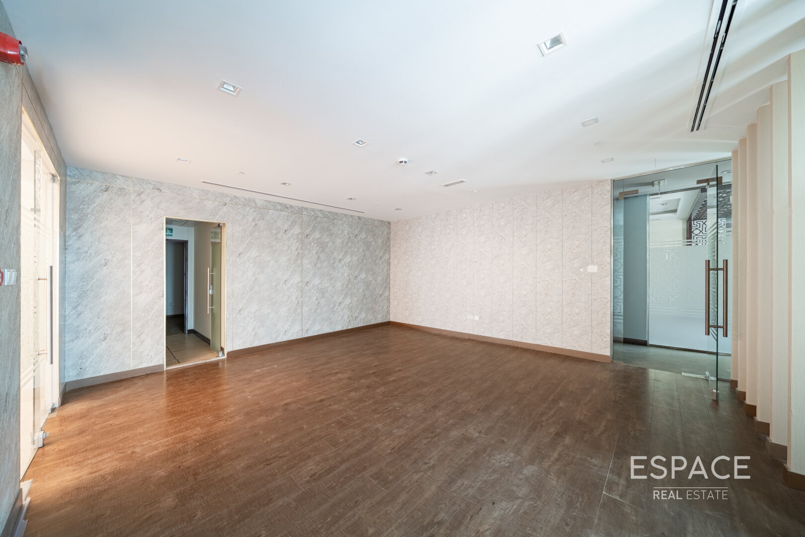 PropertiesGalleryCamera