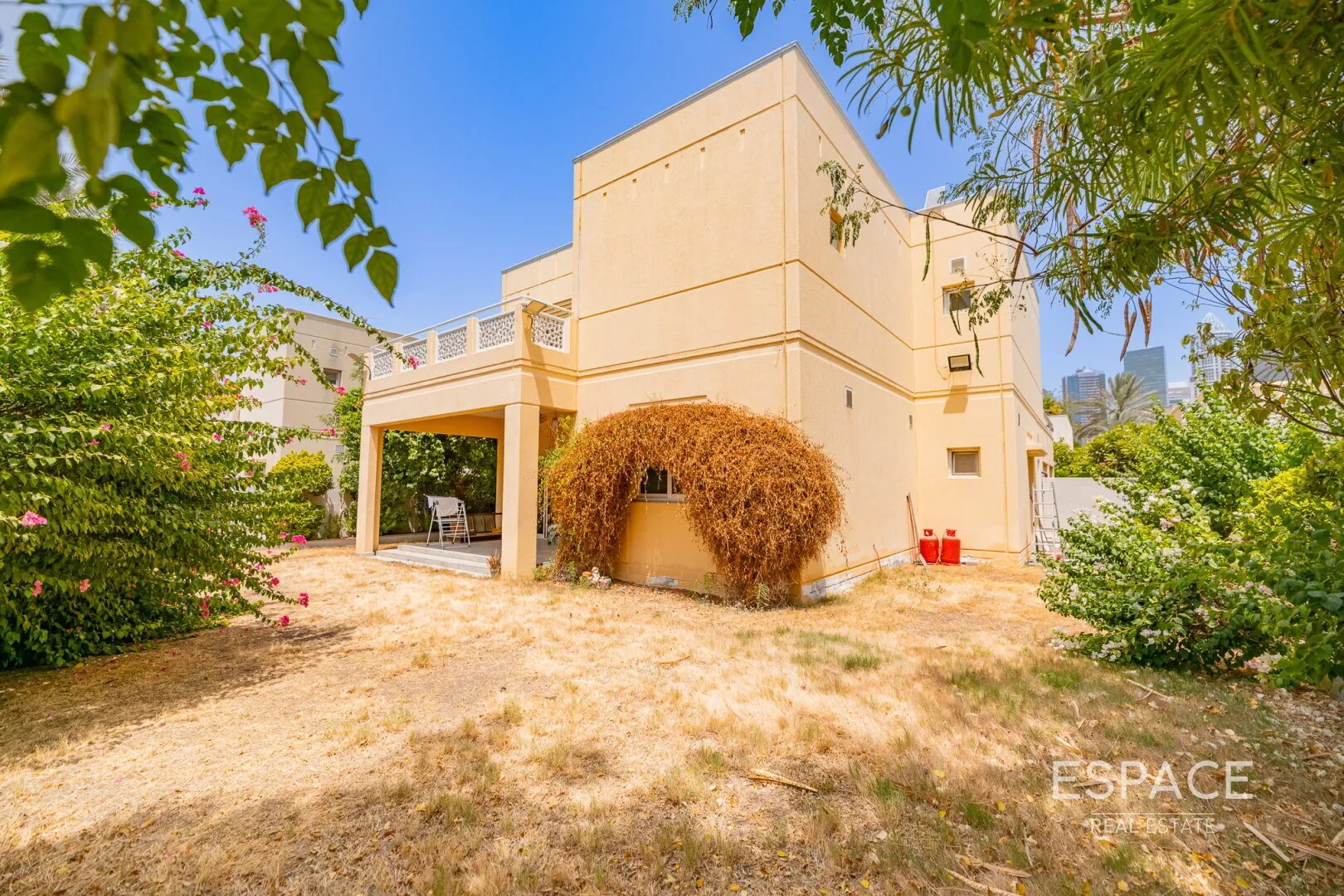 PropertiesGalleryCamera