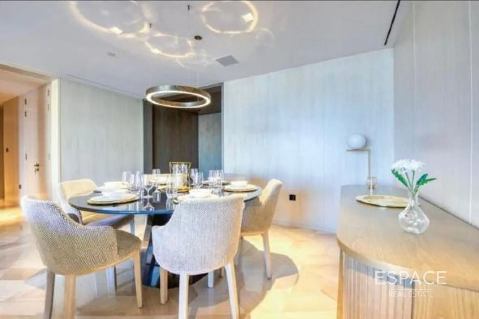 single static gallery