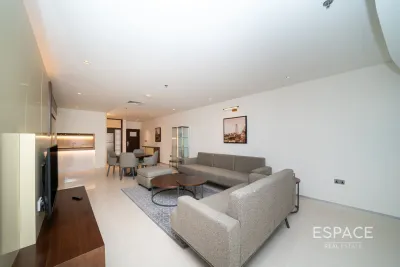 Park Place Tower, Sheikh Zayed Road, Dubai - Espace