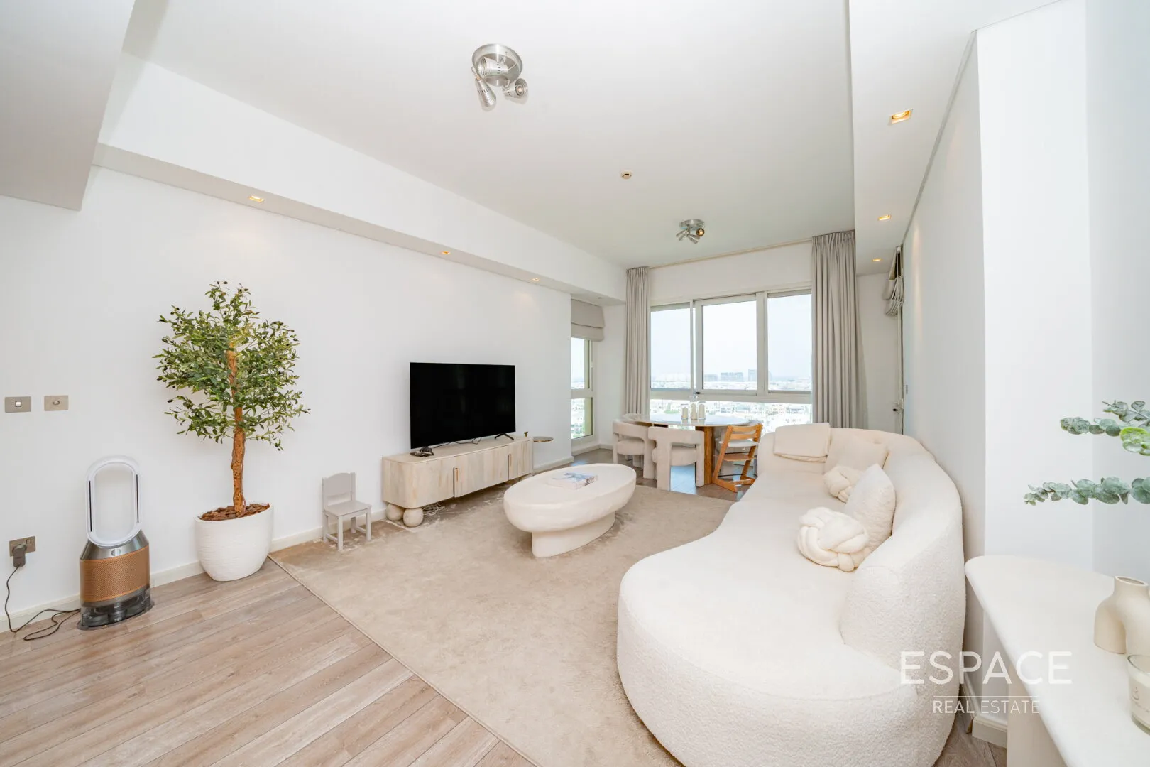 single static gallery