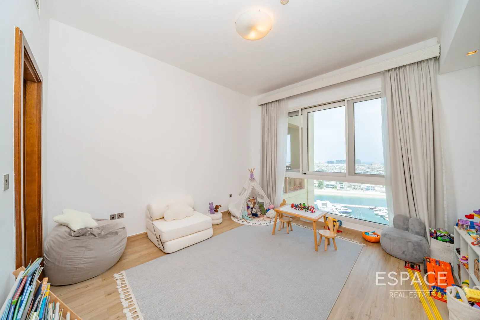 PropertiesGalleryCamera