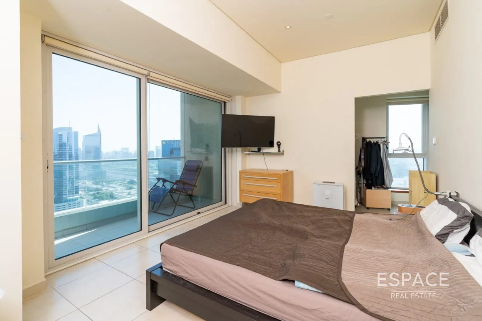 PropertiesGalleryCamera