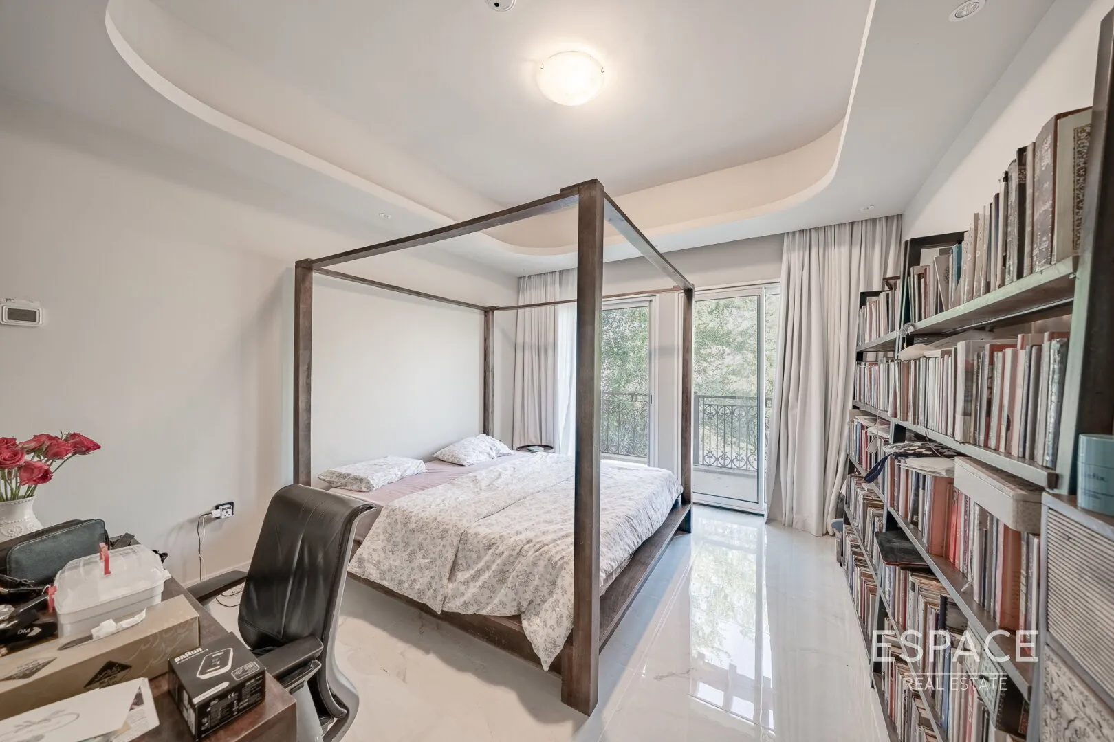 PropertiesGalleryCamera