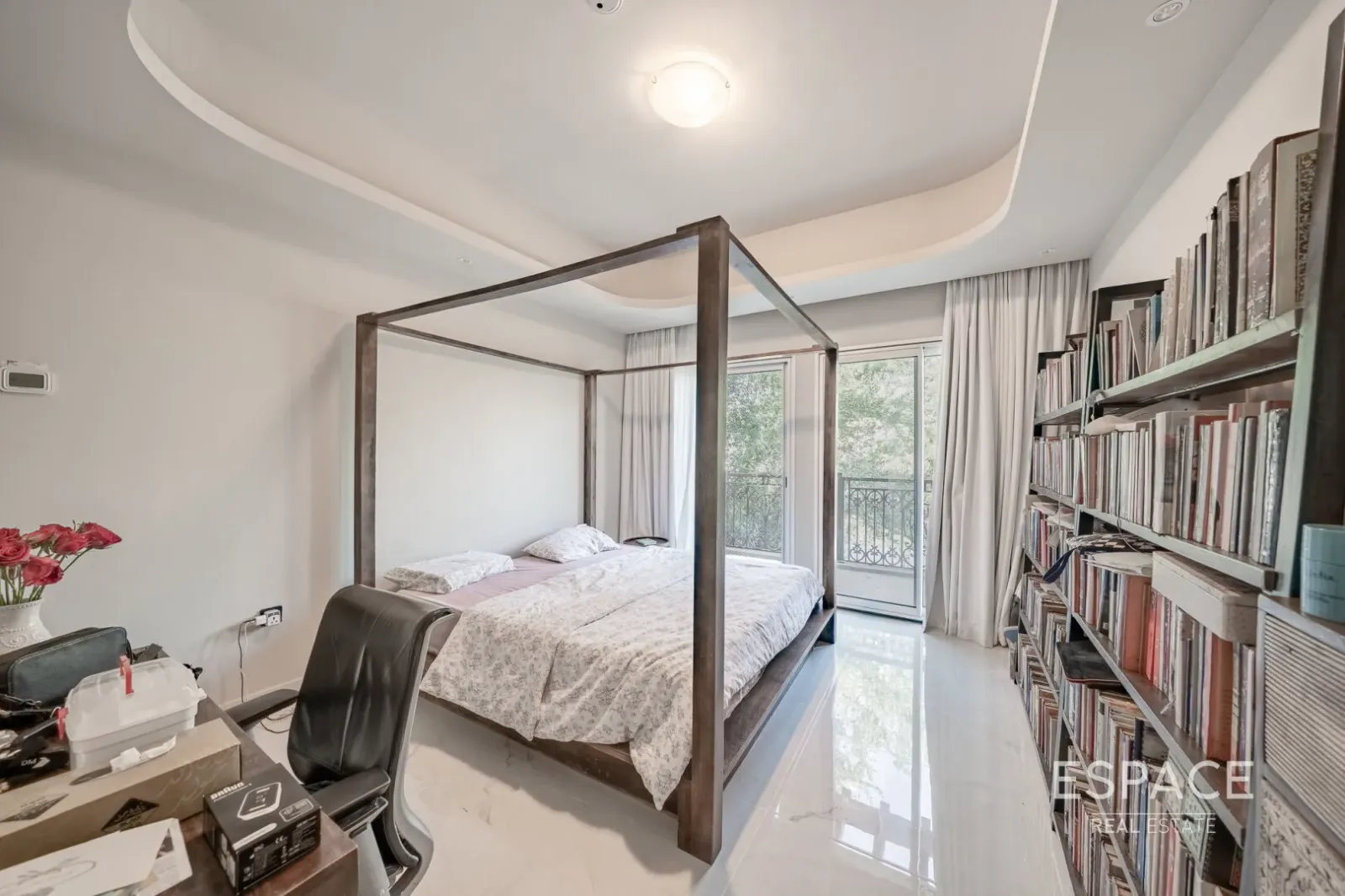 PropertiesGalleryCamera