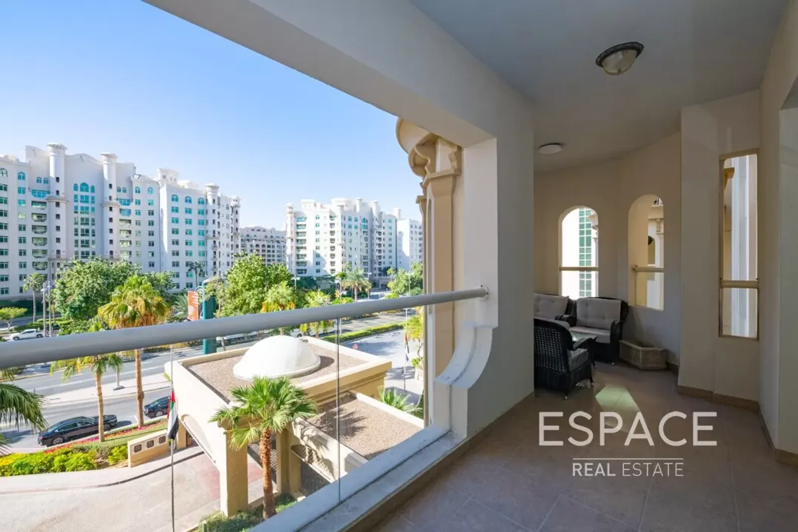 PropertiesGalleryCamera