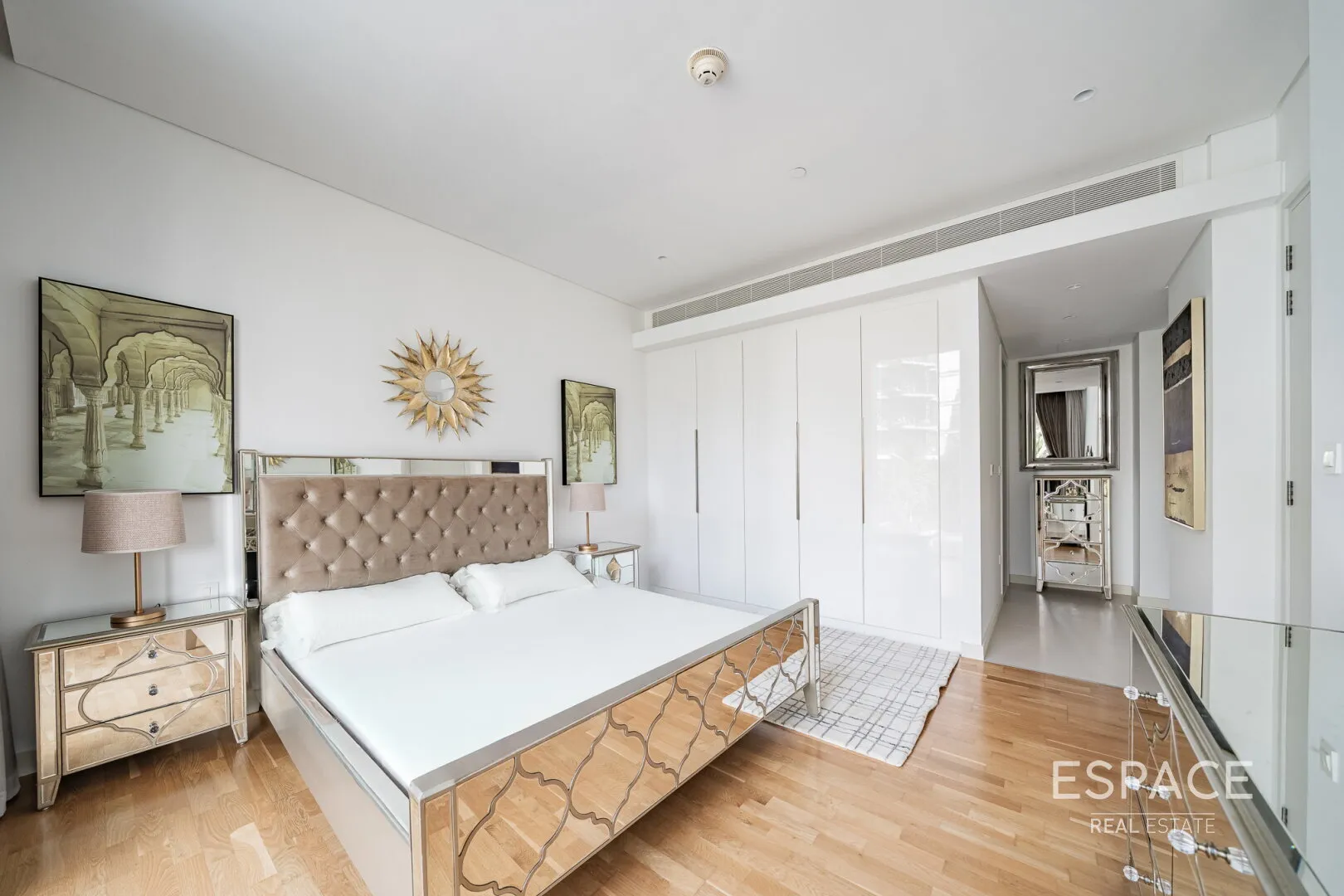 single static gallery