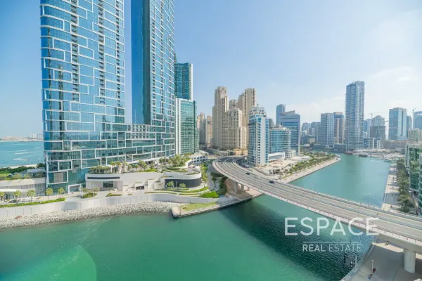 5242 Tower 2, Dubai Marina, Dubai - Espace