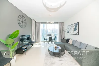 5242 Tower 2, Dubai Marina, Dubai - Espace