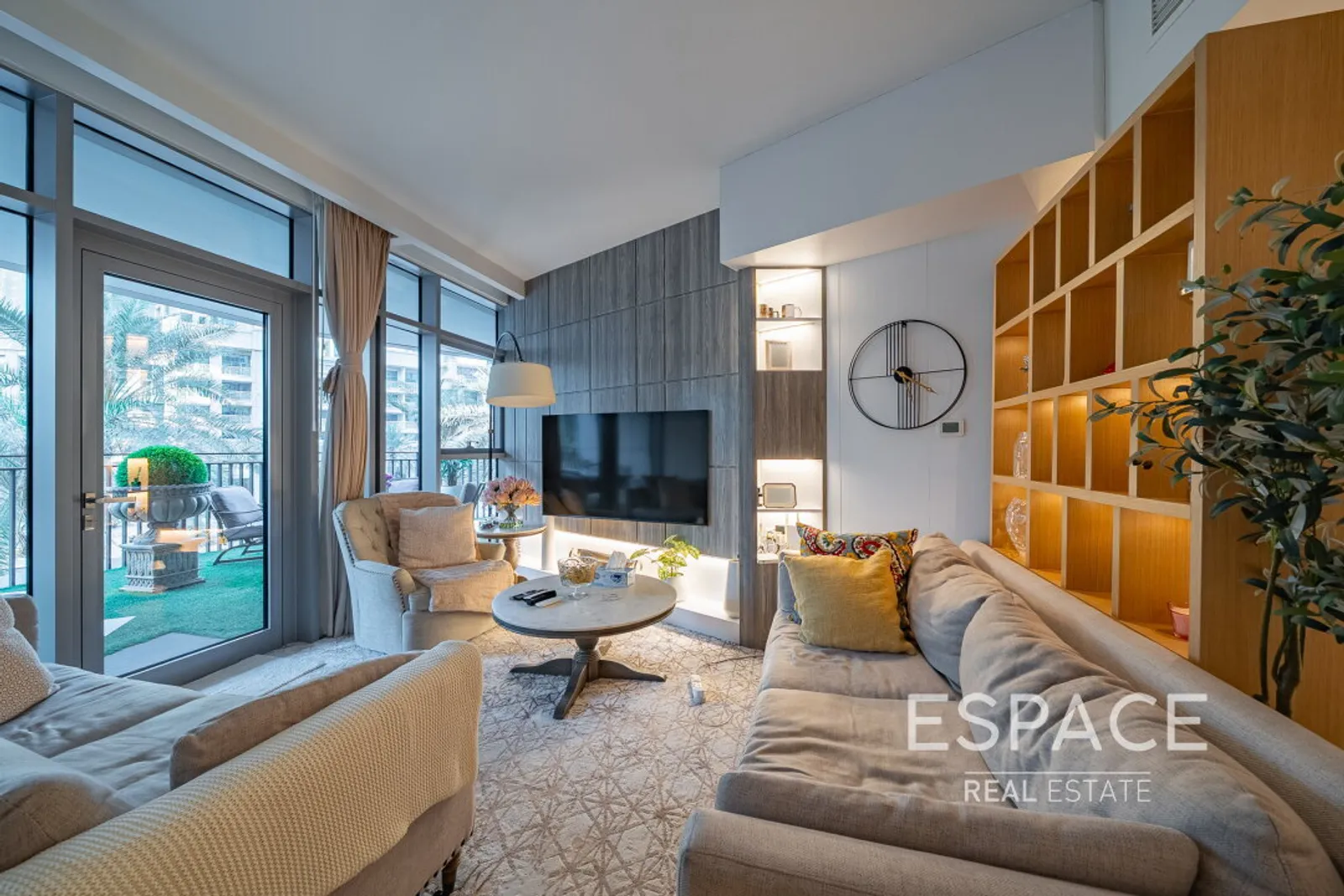 PropertiesGalleryCamera