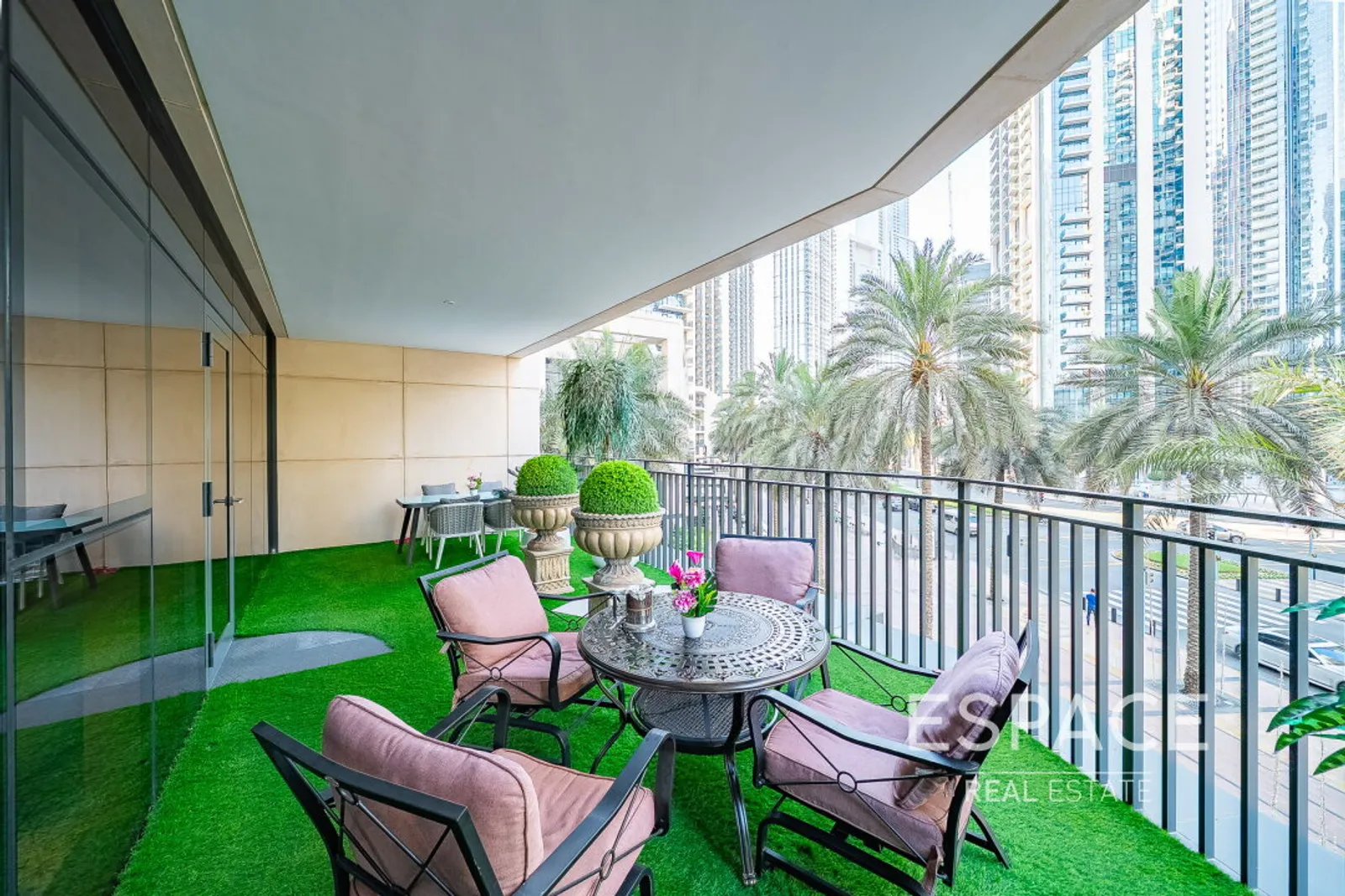 PropertiesGalleryCamera