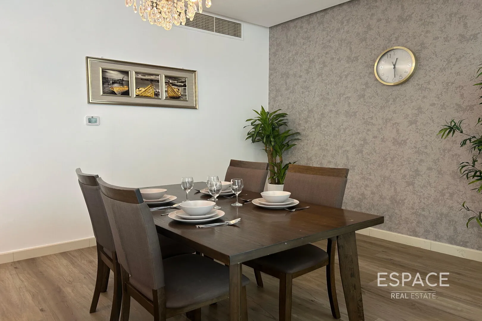 single static gallery