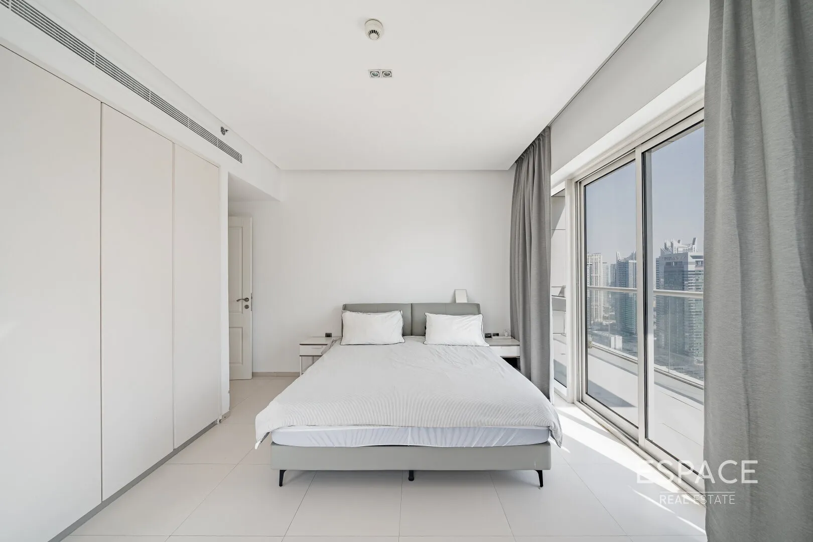 PropertiesGalleryCamera