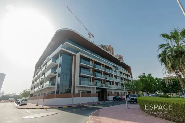 Taraf 2 Residence, Jumeirah Village Triangle, Dubai - Espace