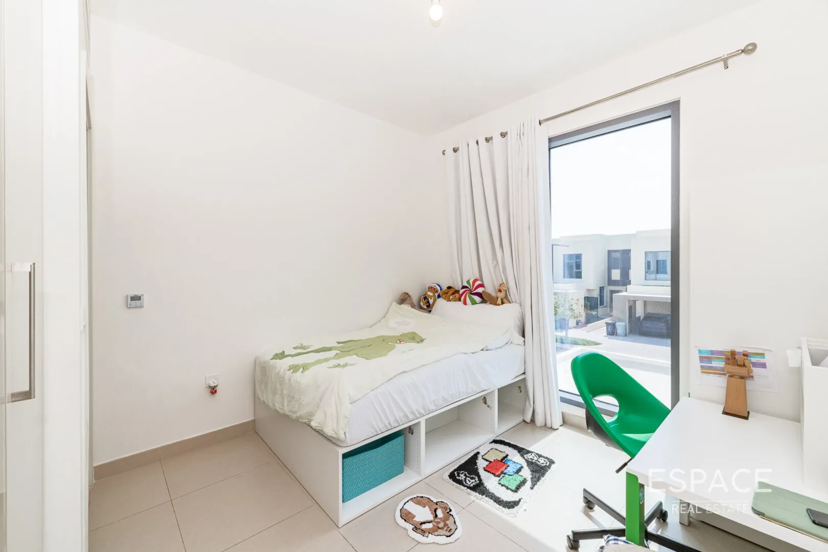 PropertiesGalleryCamera