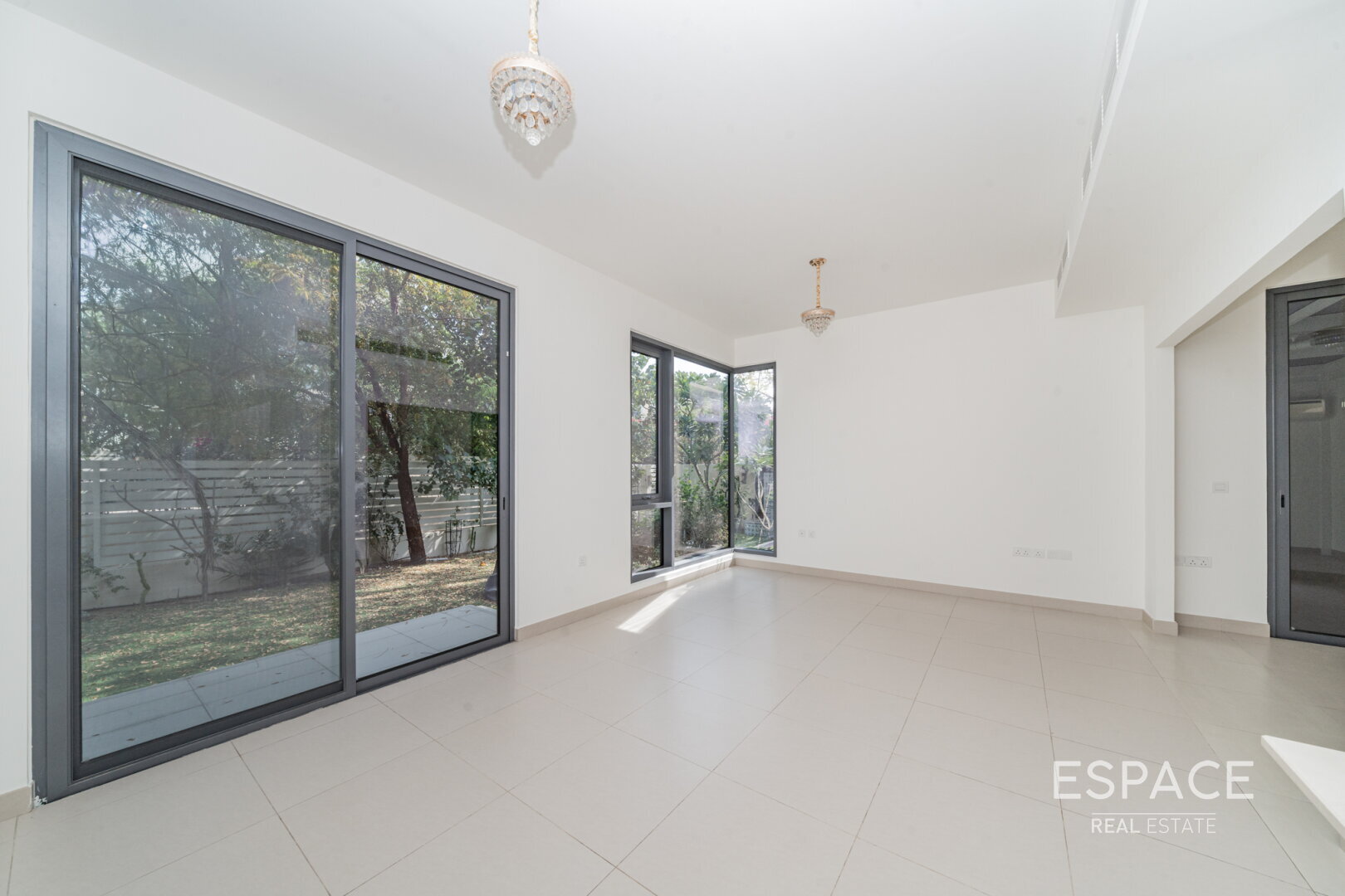 single static gallery