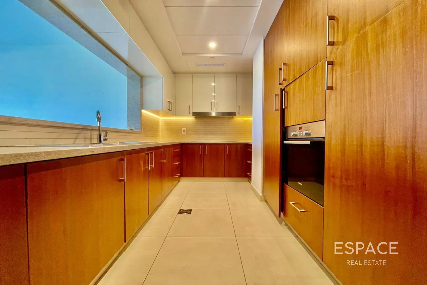 single static gallery