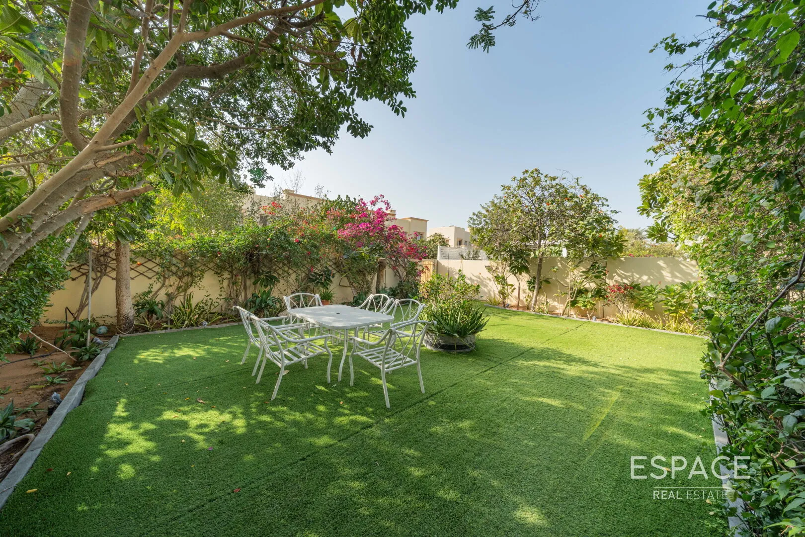 single static gallery