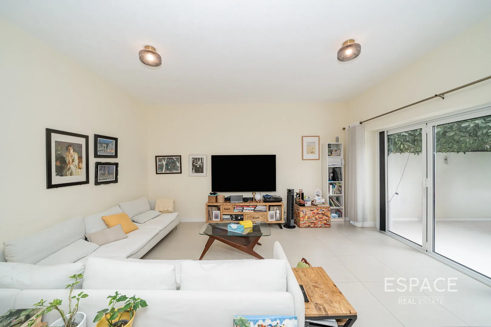 single static gallery