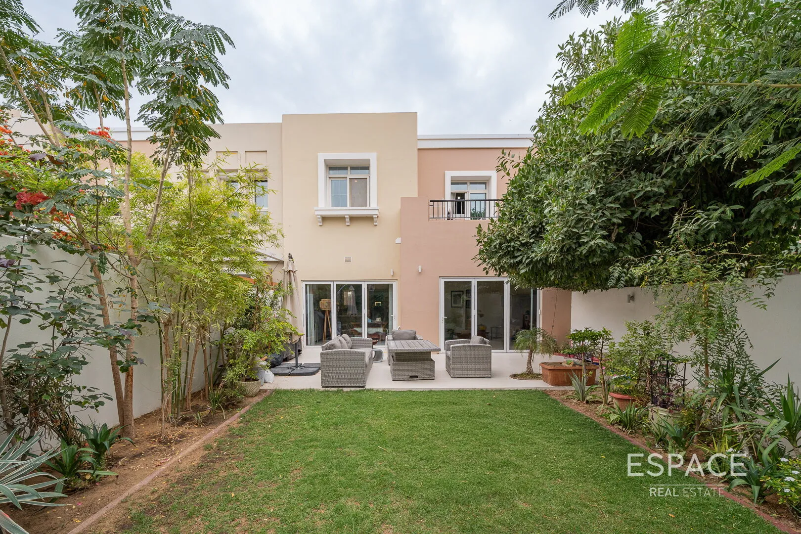 single static gallery