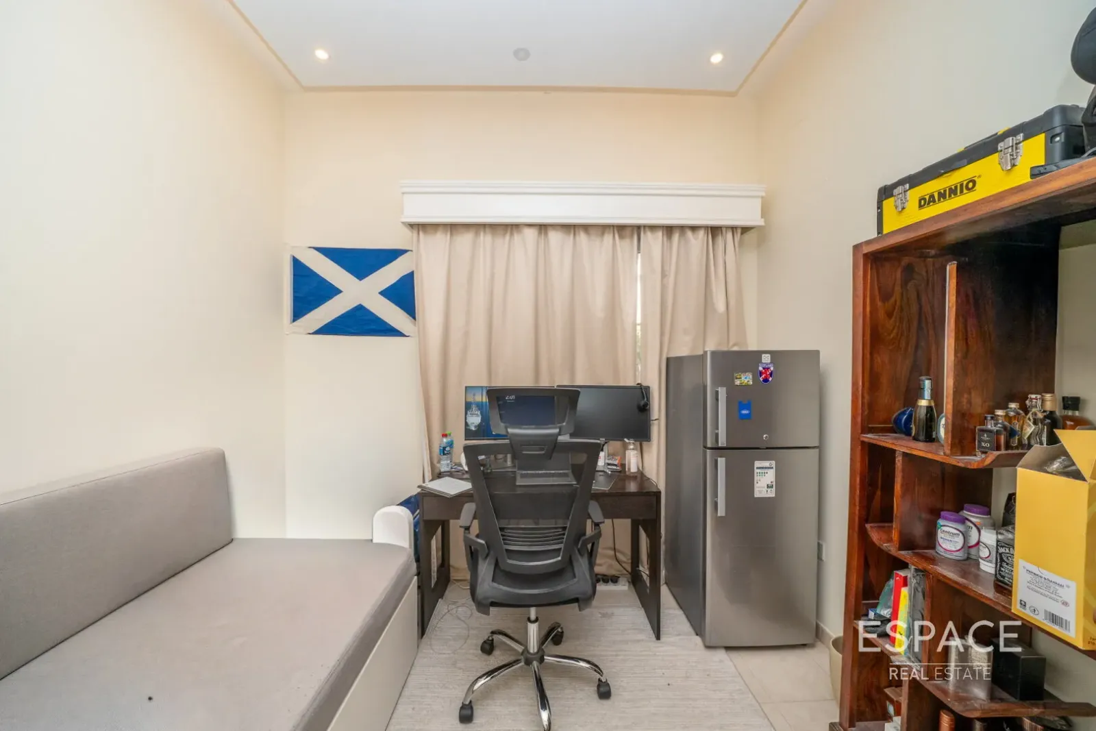 PropertiesGalleryCamera