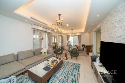 Alma 2, Arabian Ranches, Dubai - Espace