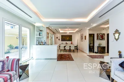 Villa Lantana 1, Al Barsha South, Dubai - Espace