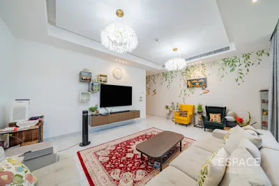 West Village, Al Furjan, Dubai - Espace