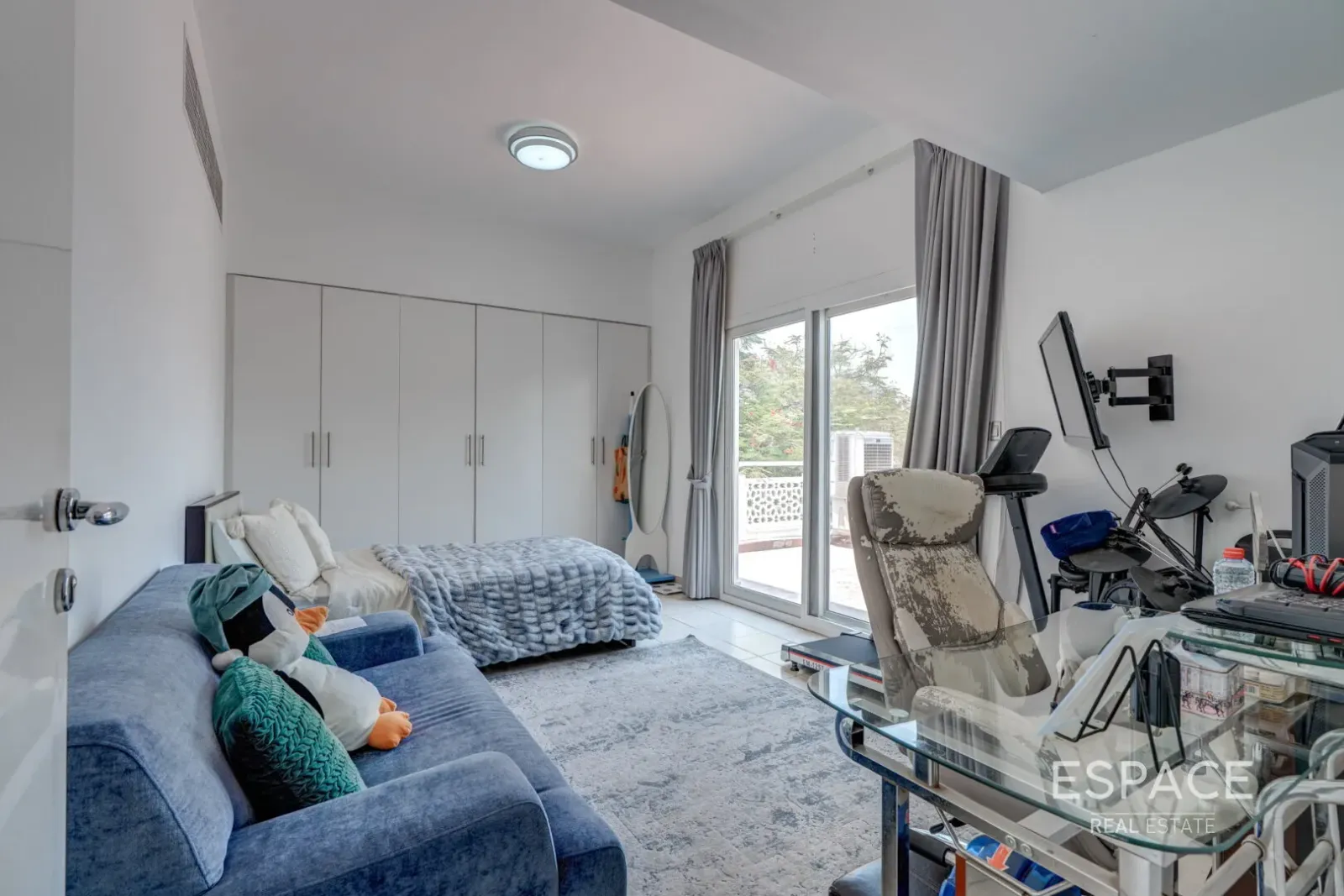 PropertiesGalleryCamera